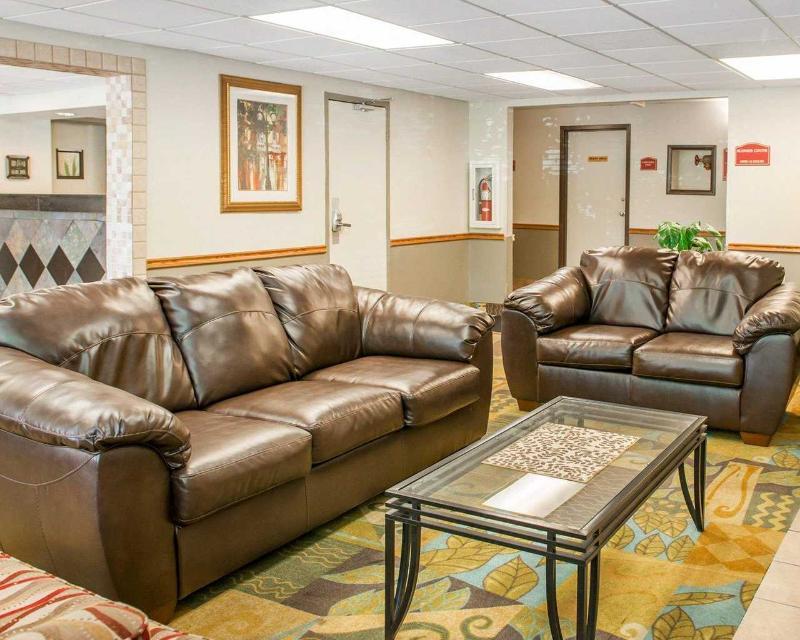 Rodeway Inn Conference Center Crawfordsville Eksteriør bilde