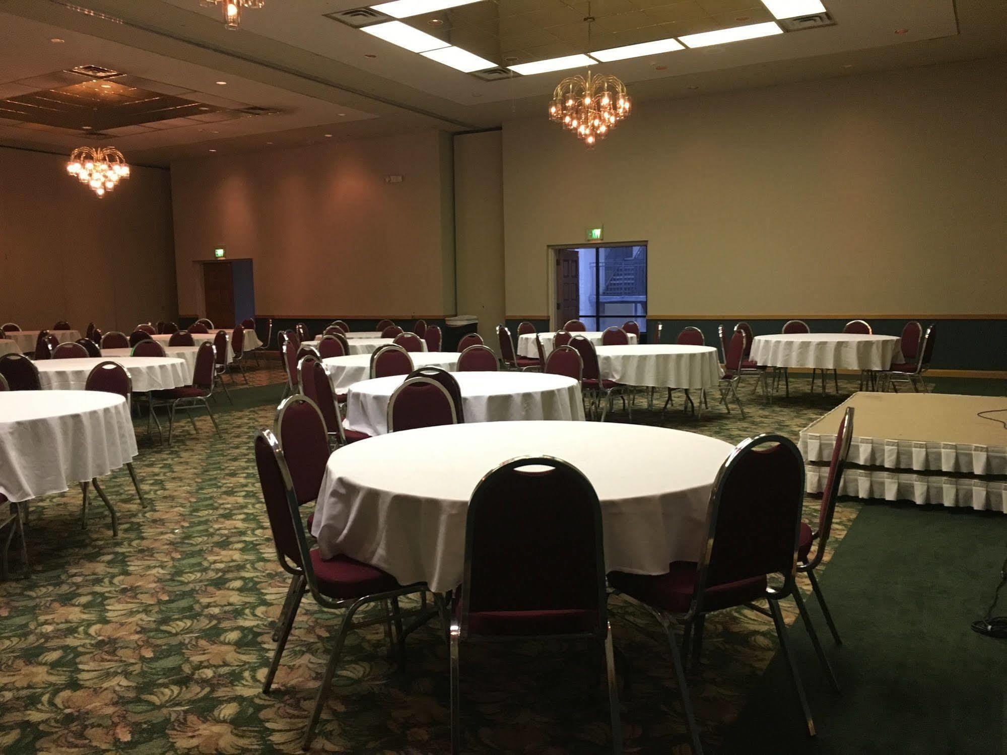 Rodeway Inn Conference Center Crawfordsville Eksteriør bilde