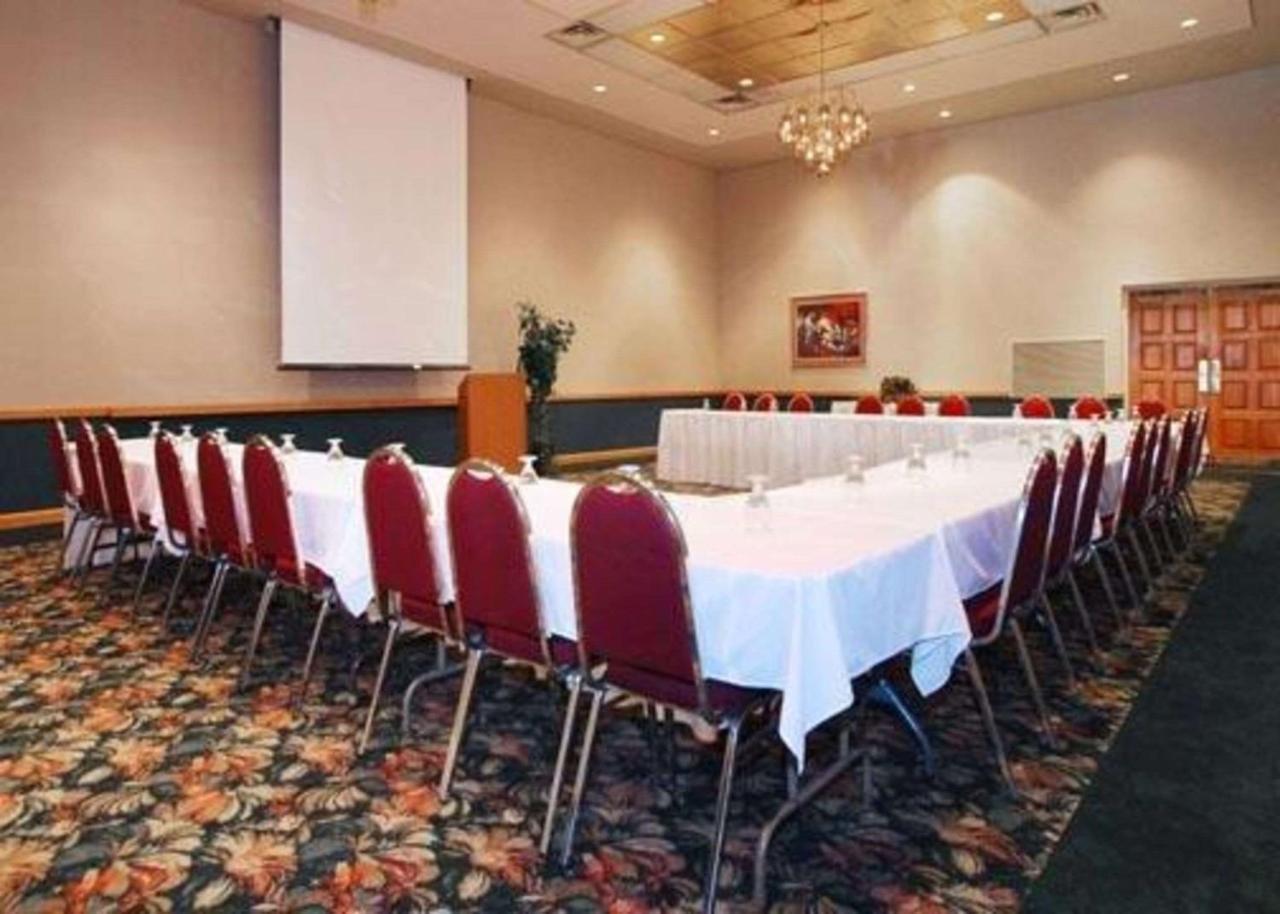 Rodeway Inn Conference Center Crawfordsville Eksteriør bilde